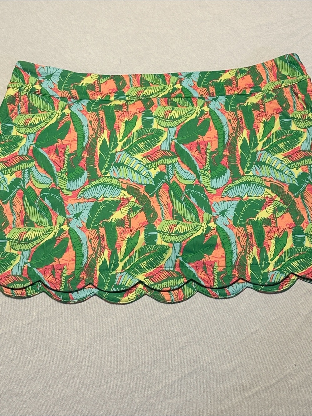 Lilly Green Tropical Leaf Scalloped Golf Skort